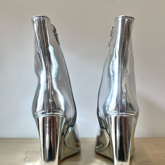 SCHUTZ Asya Wedge Silver Boots SIZE 9, Pre-owned Excellent Condition. 4.5" Heel - Picture 5 of 11